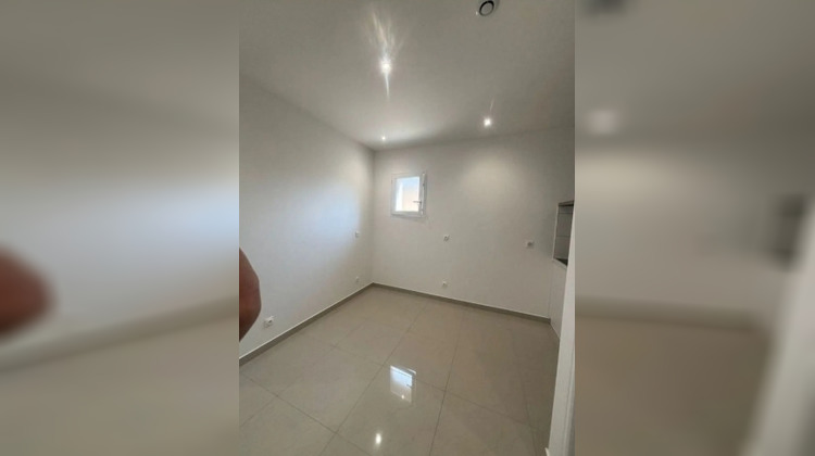 Ma-Cabane - Location Appartement VILLENEUVE LE ROI, 26 m²