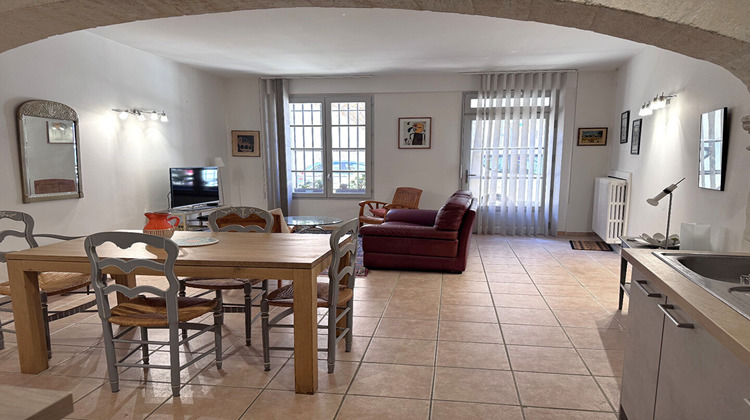 Ma-Cabane - Location Appartement VILLENEUVE-LES-AVIGNON, 75 m²