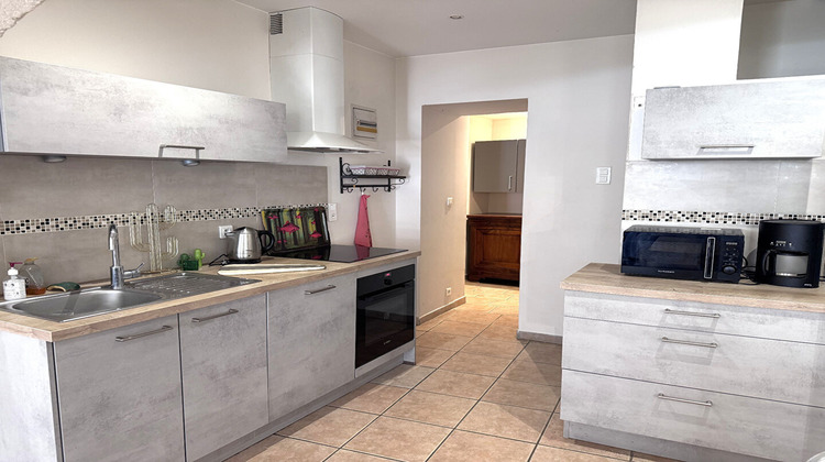 Ma-Cabane - Location Appartement VILLENEUVE-LES-AVIGNON, 75 m²