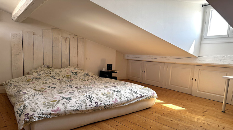 Ma-Cabane - Location Appartement VILLENEUVE-LES-AVIGNON, 37 m²
