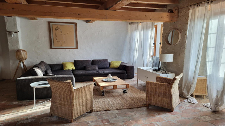 Ma-Cabane - Location Appartement VILLENEUVE-LES-AVIGNON, 86 m²