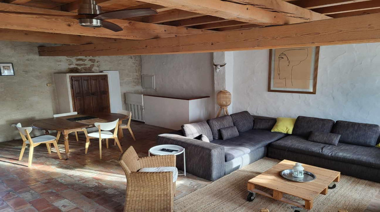 Ma-Cabane - Location Appartement VILLENEUVE-LES-AVIGNON, 86 m²