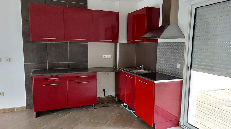 Ma-Cabane - Location Appartement VILLENEUVE-LES-BEZIERS, 90 m²