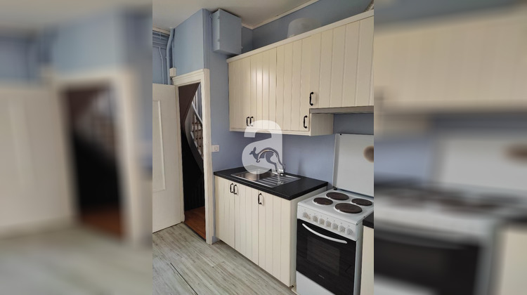 Ma-Cabane - Location Appartement Villeneuve-Saint-Germain, 97 m²