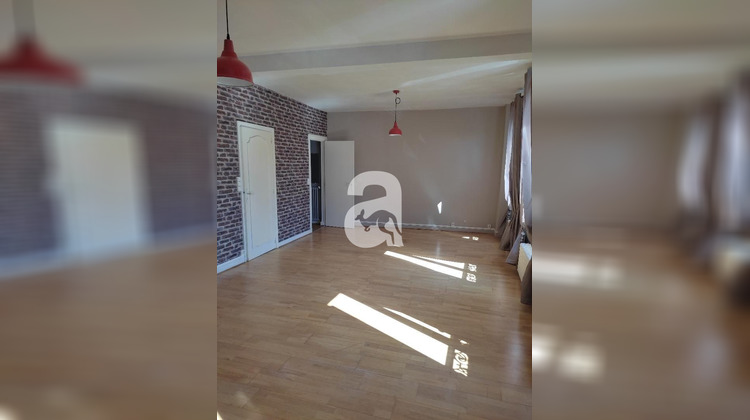 Ma-Cabane - Location Appartement Villeneuve-Saint-Germain, 97 m²