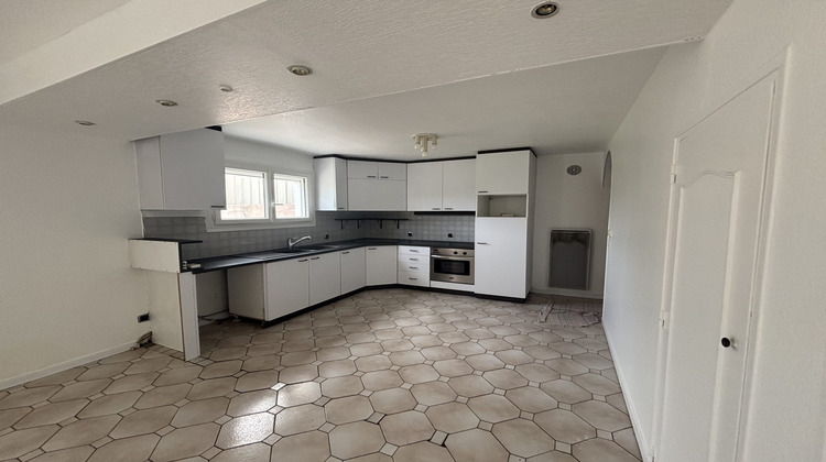 Ma-Cabane - Location Appartement Villeneuve-sous-Dammartin, 103 m²