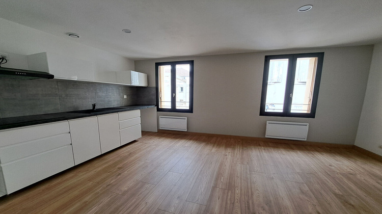 Ma-Cabane - Location Appartement VILLENEUVE-SUR-LOT, 27 m²