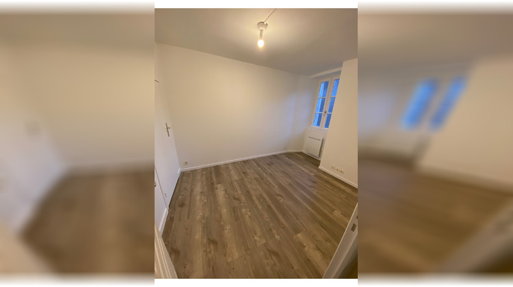 Ma-Cabane - Location Appartement Villeneuve-sur-Yonne, 59 m²