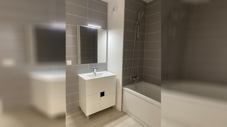 Ma-Cabane - Location Appartement VILLERON, 61 m²