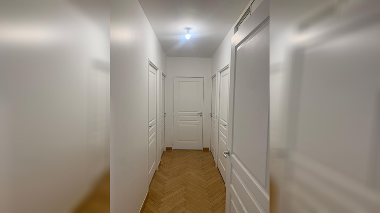 Ma-Cabane - Location Appartement VILLETANEUSE, 88 m²