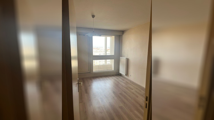 Ma-Cabane - Location Appartement VILLEURBANNE, 60 m²