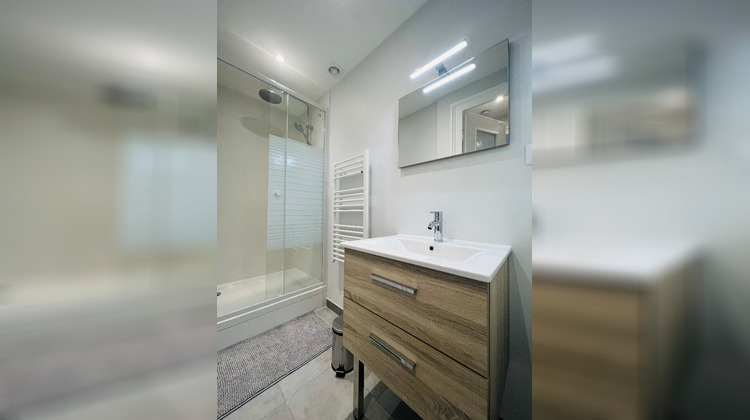 Ma-Cabane - Location Appartement VILLEURBANNE, 65 m²