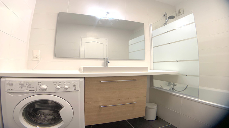 Ma-Cabane - Location Appartement VILLEURBANNE, 111 m²