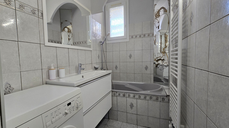 Ma-Cabane - Location Appartement VILLEURBANNE, 65 m²