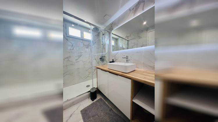 Ma-Cabane - Location Appartement VILLEURBANNE, 81 m²