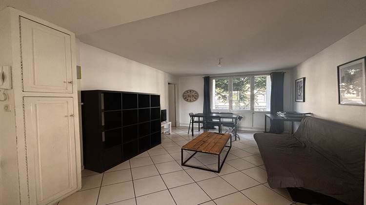 Ma-Cabane - Location Appartement VILLEURBANNE, 60 m²