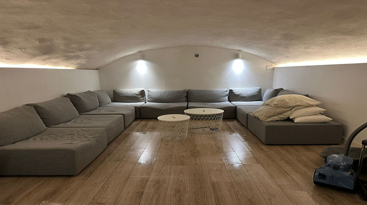 Ma-Cabane - Location Appartement VILLEURBANNE, 156 m²