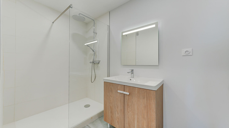 Ma-Cabane - Location Appartement VILLEURBANNE, 81 m²