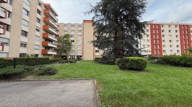 Ma-Cabane - Location Appartement Villeurbanne, 98 m²