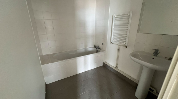 Ma-Cabane - Location Appartement VILLEURBANNE, 67 m²
