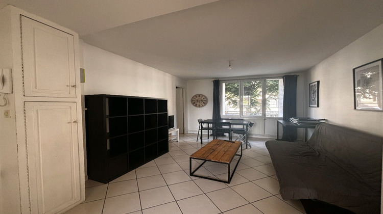 Ma-Cabane - Location Appartement VILLEURBANNE, 60 m²