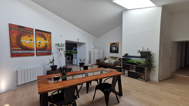 Ma-Cabane - Location Appartement VILLIEU-LOYES-MOLLON, 109 m²