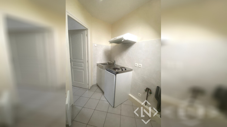 Ma-Cabane - Location Appartement VILLONS-LES-BUISSONS, 39 m²