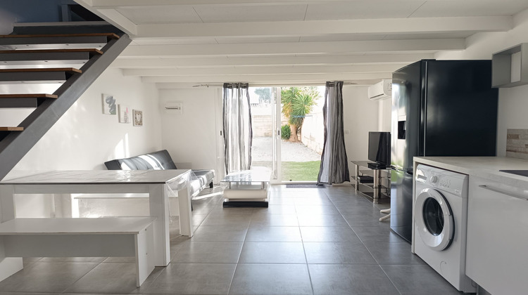 Ma-Cabane - Location Appartement Vinassan, 37 m²