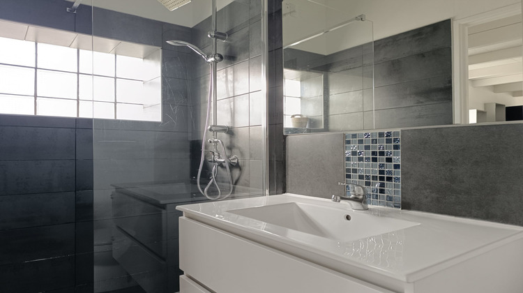 Ma-Cabane - Location Appartement Vinassan, 37 m²