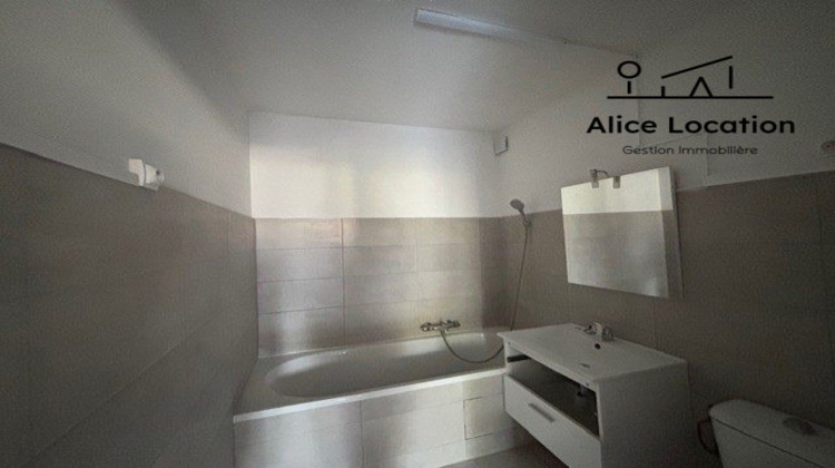 Ma-Cabane - Location Appartement Vinzier, 47 m²