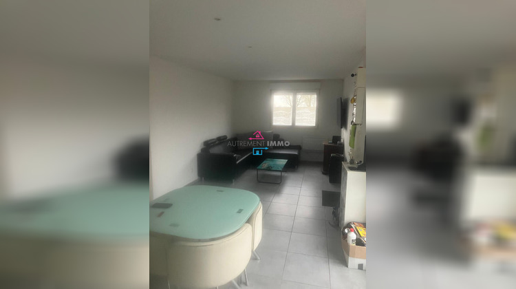 Ma-Cabane - Location Appartement VIOLAINES, 67 m²