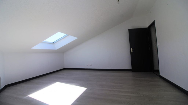 Ma-Cabane - Location Appartement VOIRON, 31 m²