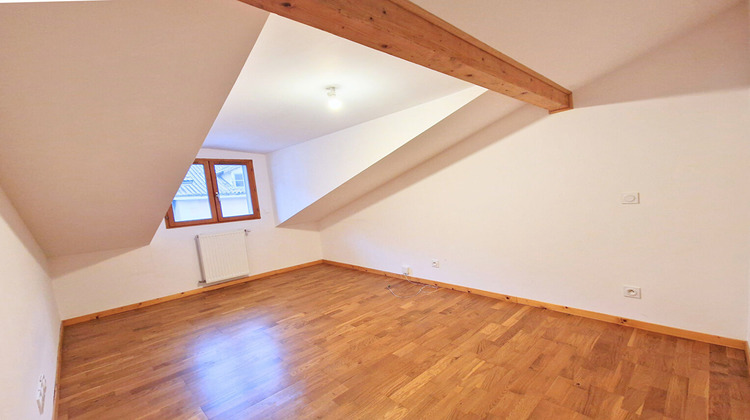 Ma-Cabane - Location Appartement VOIRON, 46 m²