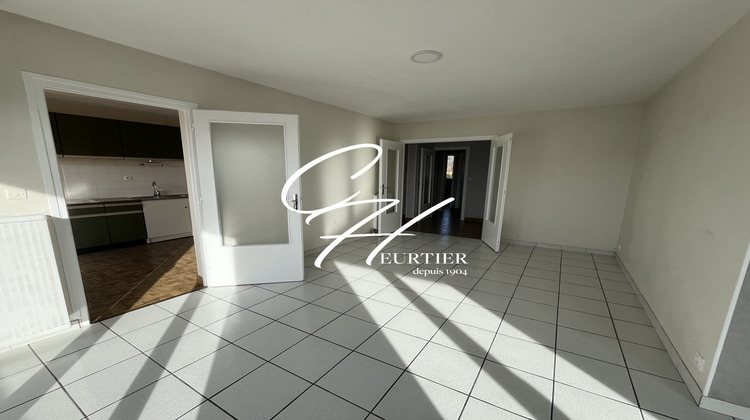 Ma-Cabane - Location Appartement VOIRON, 83 m²