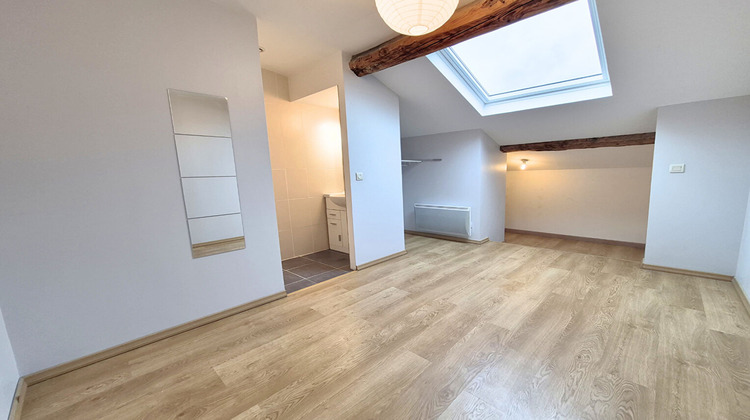 Ma-Cabane - Location Appartement VOIRON, 30 m²