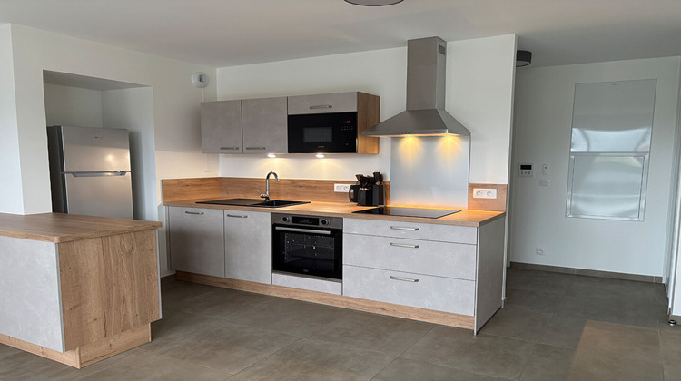 Ma-Cabane - Location Appartement VOIRON, 62 m²