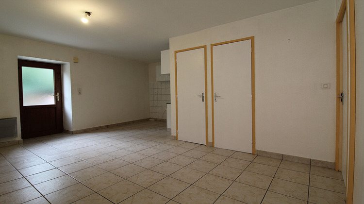 Ma-Cabane - Location Appartement VOIRON, 40 m²