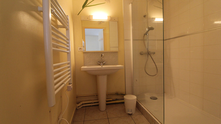 Ma-Cabane - Location Appartement VOIRON, 40 m²