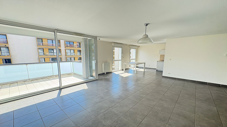 Ma-Cabane - Location Appartement VOIRON, 85 m²