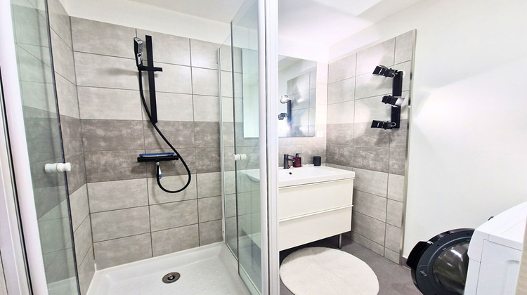 Ma-Cabane - Location Appartement VOIRON, 54 m²