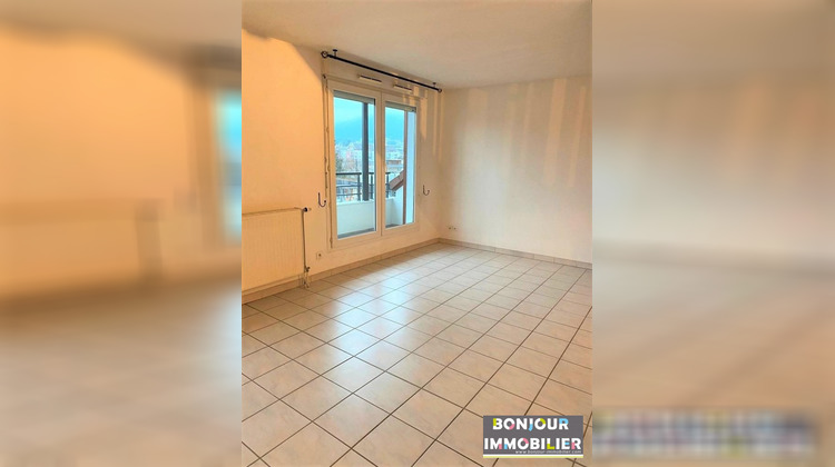 Ma-Cabane - Location Appartement Voiron, 50 m²