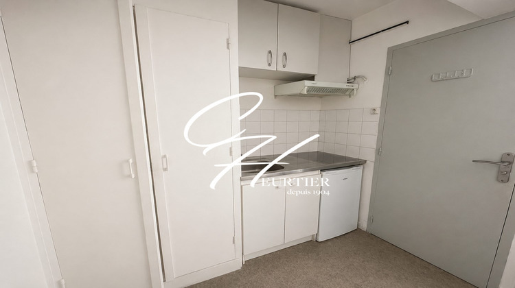 Ma-Cabane - Location Appartement VOIRON, 16 m²