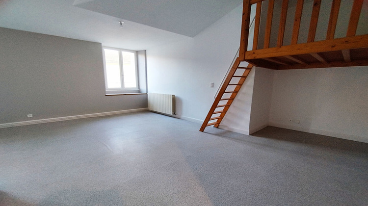 Ma-Cabane - Location Appartement VOIRON, 79 m²