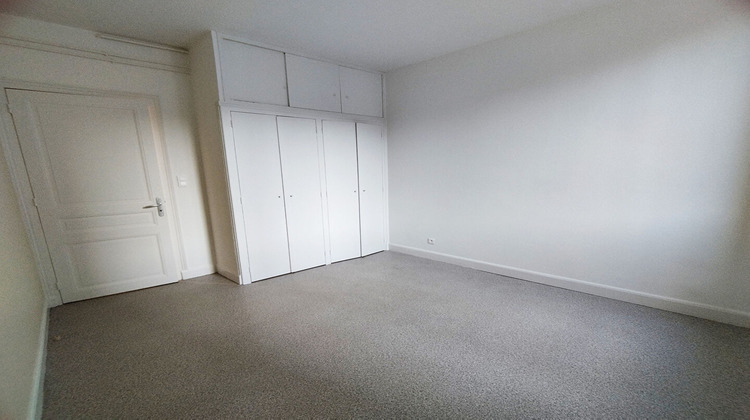 Ma-Cabane - Location Appartement VOIRON, 79 m²