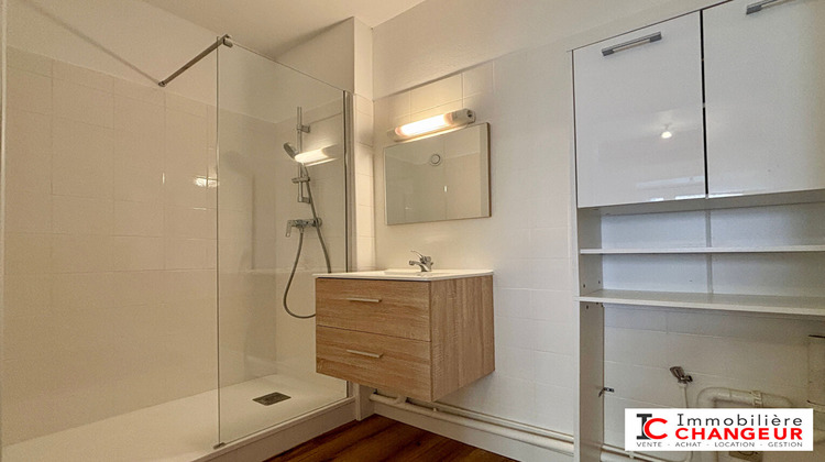 Ma-Cabane - Location Appartement VOIRON, 43 m²