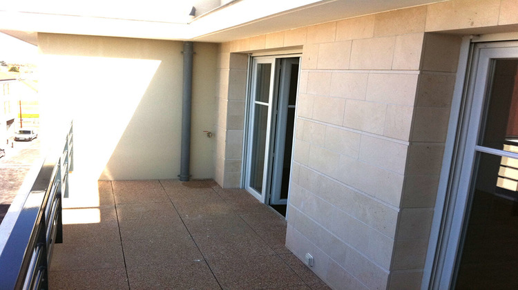 Ma-Cabane - Location Appartement VOISINS-LE-BRETONNEUX, 68 m²