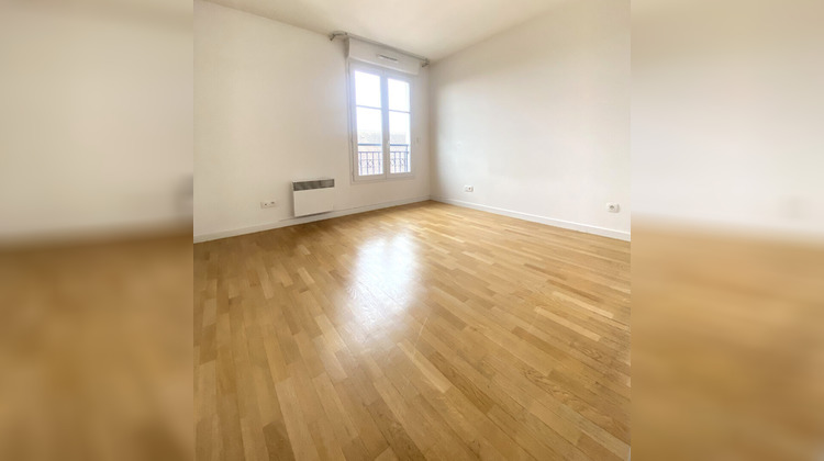 Ma-Cabane - Location Appartement VOISINS-LE-BRETONNEUX, 68 m²