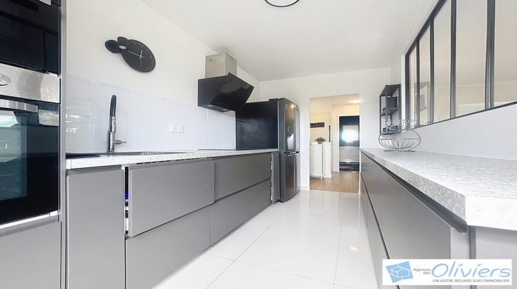 Ma-Cabane - Location Appartement Voisins-le-Bretonneux, 64 m²