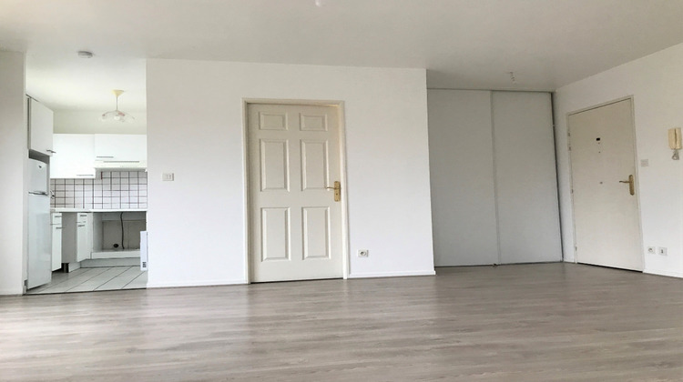 Ma-Cabane - Location Appartement VOISINS-LE-BRETONNEUX, 36 m²