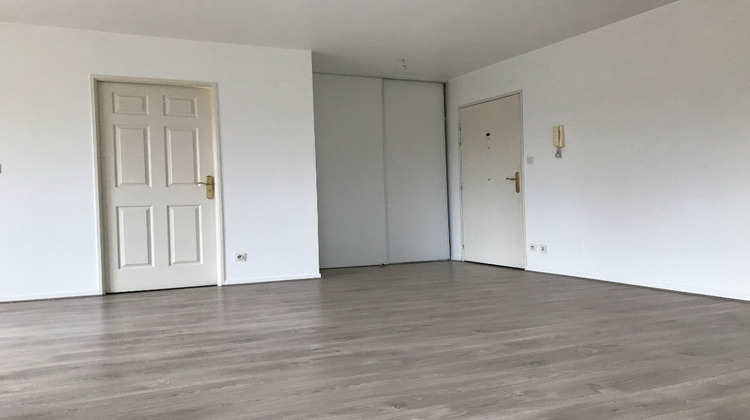 Ma-Cabane - Location Appartement VOISINS-LE-BRETONNEUX, 36 m²